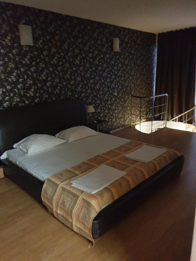Guest House California Pomorie Kültér fotó